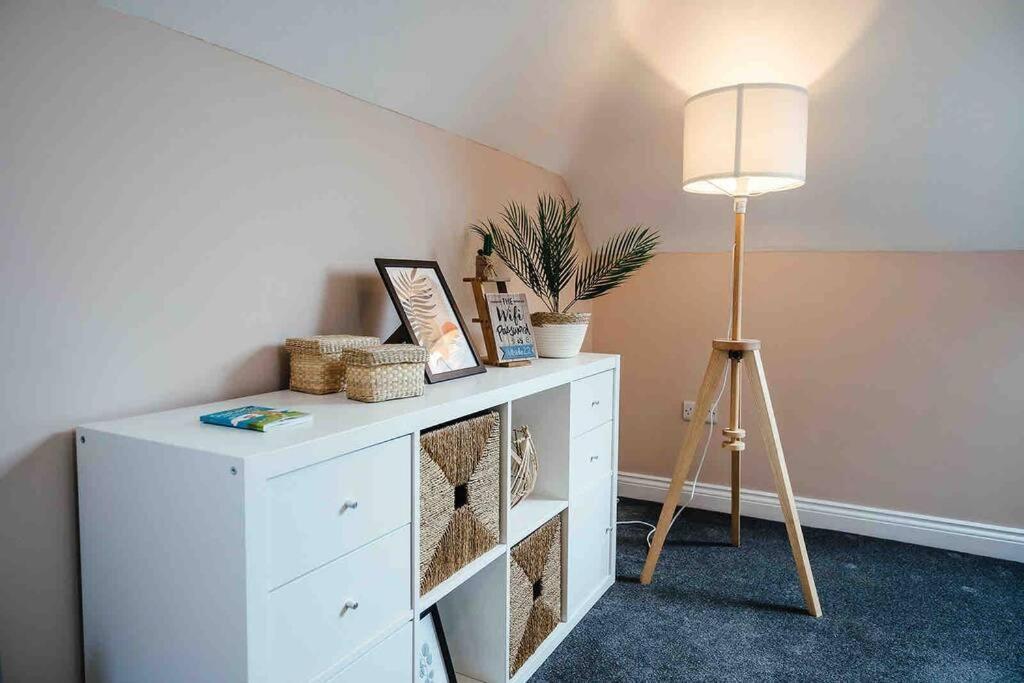 Boho Loft In Somerset - Private Parking Radstock Eksteriør billede